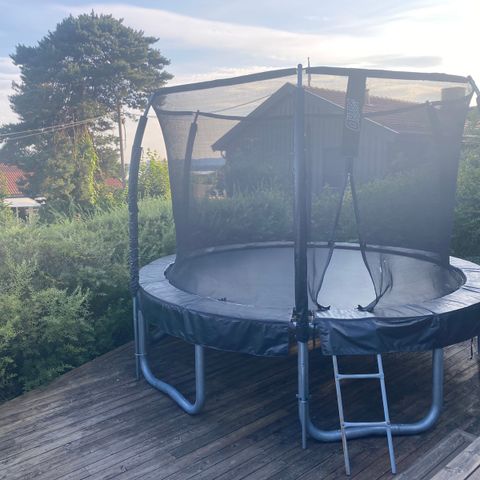 Pent brukt Outra Sport Pro serie trampoline 366