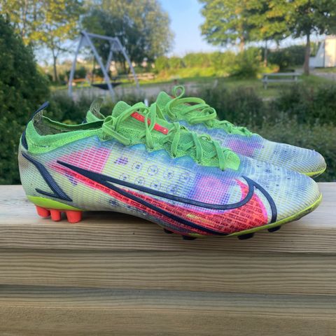 Nike mercurial vapor 14