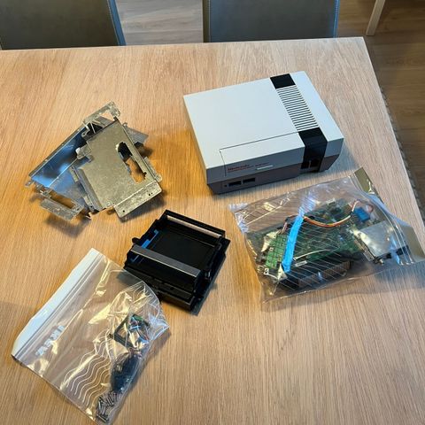 Nintendo NES NTSC i deler til salgs