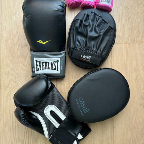 Everlast Boksehansker + Casall boksehansker + støttebånd