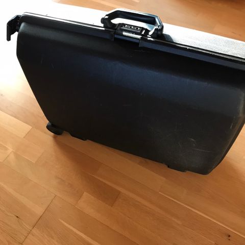 Pent brukt Samsonite koffert