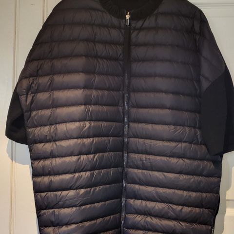 MONCLER DUNVEST / cardigan med stoff i ermer og rygg, str M