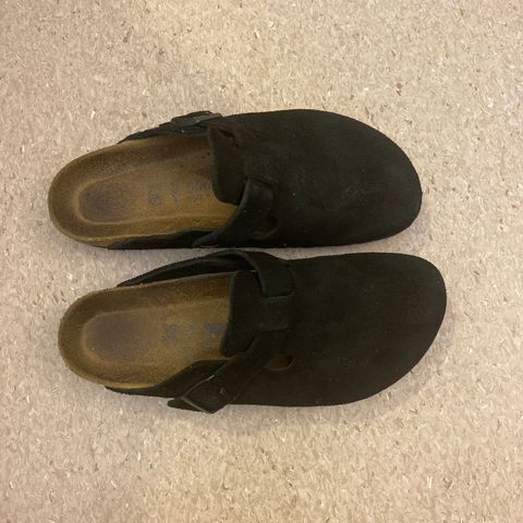 Pent brukt Birkenstock Boston tøfler