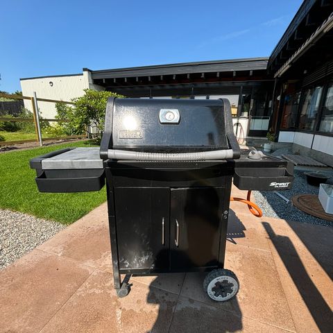 Weber spirit Classic 210