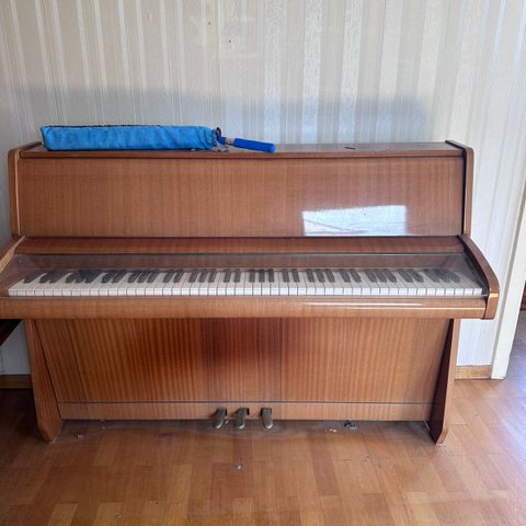 Schimmel Piano