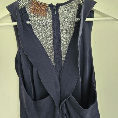 Mørkeblå jumpsuit, str 36/38