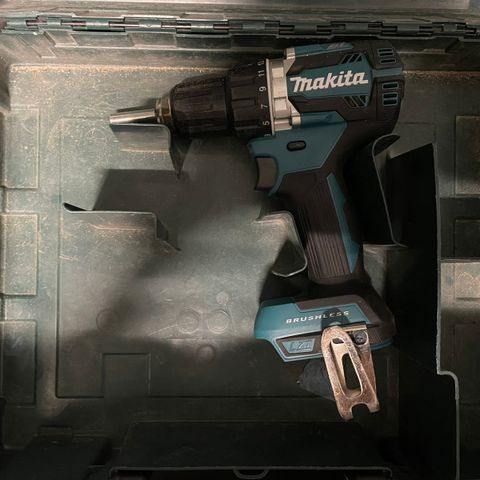 Makita drill DDE484 18 V (uten batteri)