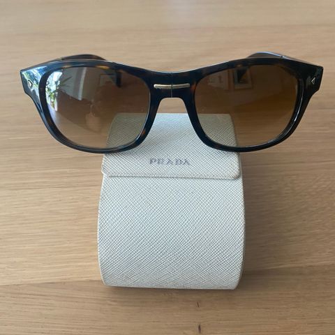 Prada solbrille sammenleggbar