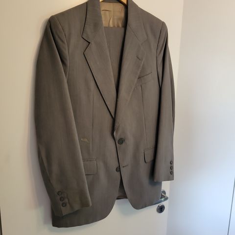 Suit grey tailor made