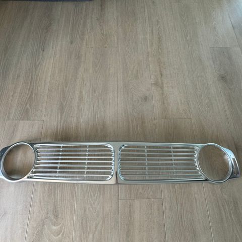 Grill til Volvo 142