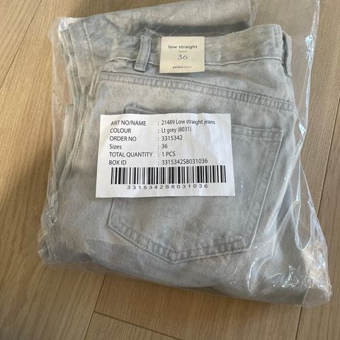 Ubrukt low straight jeans