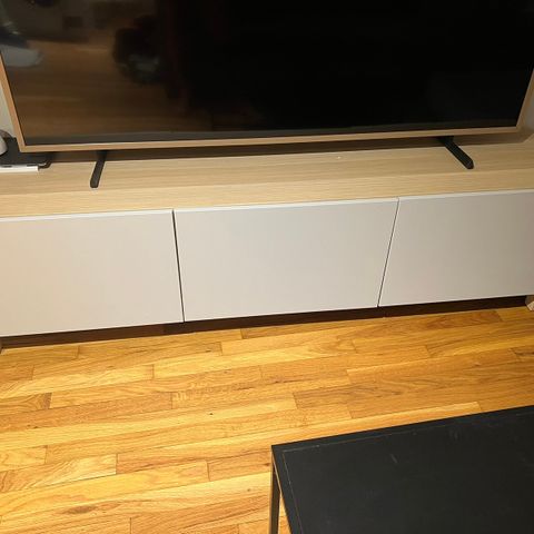 IKEA Bestå TV-benk selges - hvitbeiset eik/lappviken grå