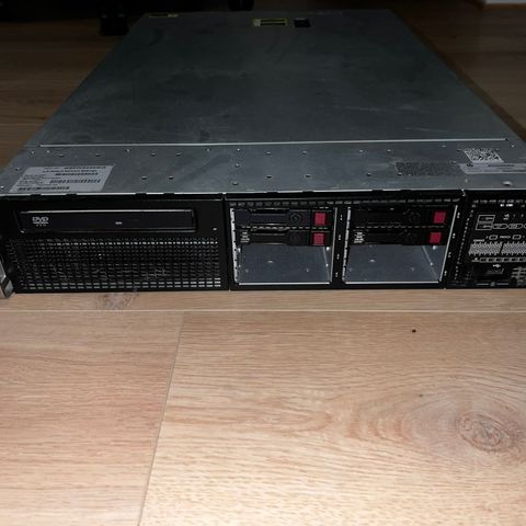 HP Proliant DL380p G8 - 2x Xeon E5-2680 -256 GB ECC RAM - 10 Gigabit Nettverk