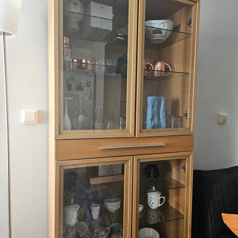 Vitrine skap