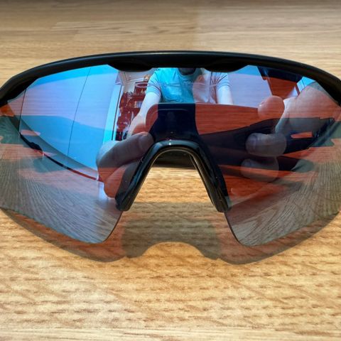 OAKLEY RADAR EV multisportbrille med Prizmglass (unisex) og etui