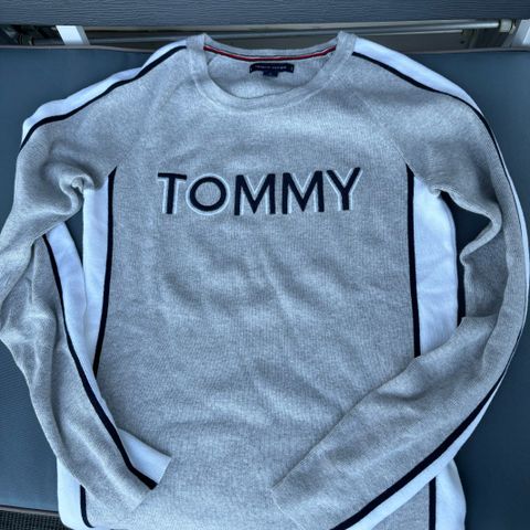 Tommy Hilfiger genser