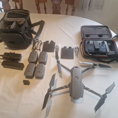 Dji Mavic 2 Pro Fly More Combo med smart controller