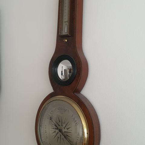 Barometer med hygrometer og termometer fra A. J. Krogh AS