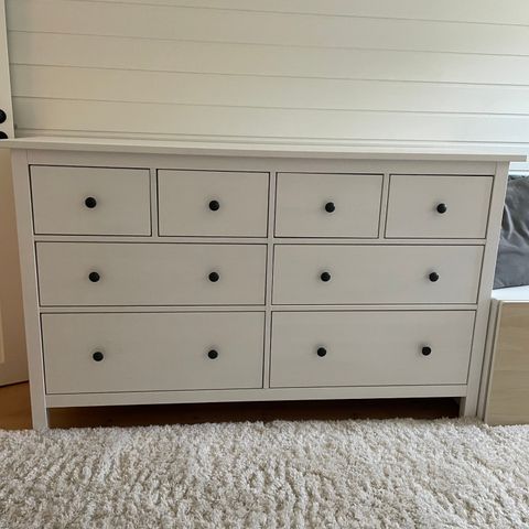 Hemnes kommode pent brukt