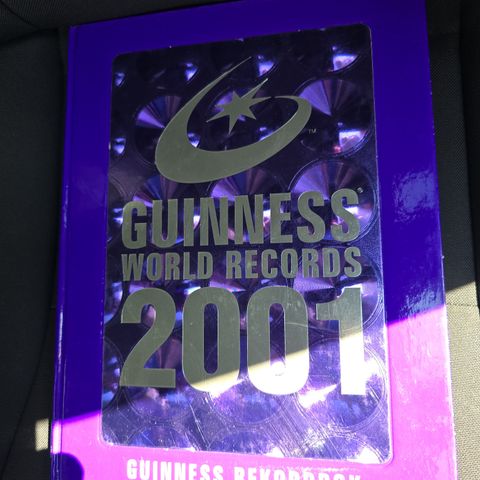 Guiness World Records 2001