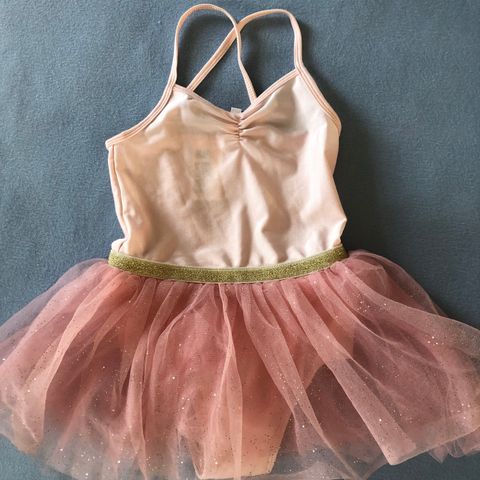 Ballet/Turn rosa kjole og svart drakt