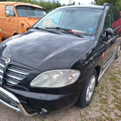 Deler 2005 Ssangyong Rodius SV 270 4WD