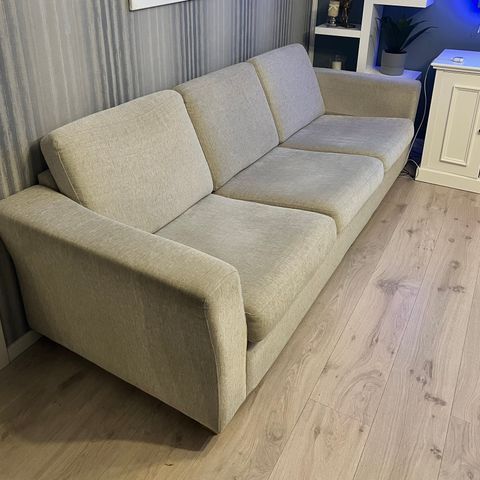 Sofa fra skeidar