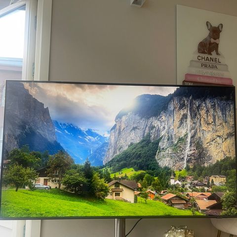 Samsung 55" 4K QLED TV selges