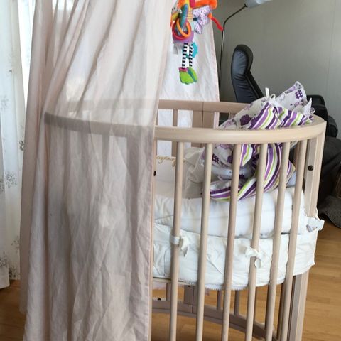 Stokke Sleepi Mini Seng V2 + Utvidelsessett