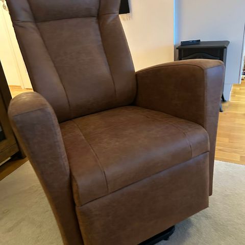 Royal recliner (elektrisk justerbar). Helt ny.