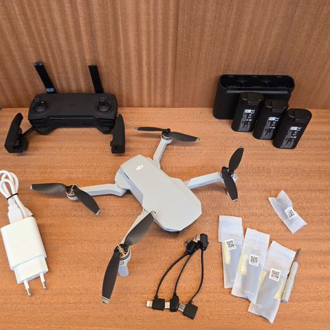 DJI Mavic Mini Fly More Combo