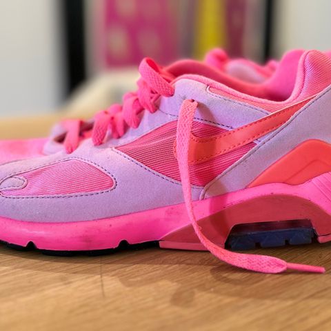 Nike Air Max 180 low trainers 7US Pink