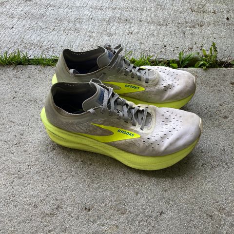 Brooks Hyperion Elite 2 - str 43