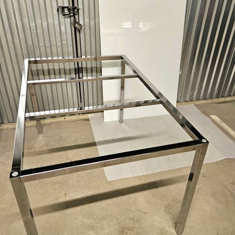 Spisebord (Torsby) fra IKEA, hvit