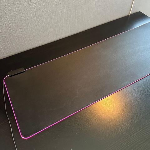 Razer RGB musematte 90x30cm