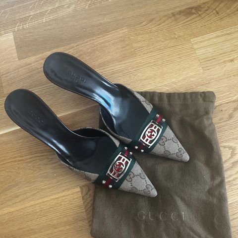 Ekte Gucci kitten heels fra Italia