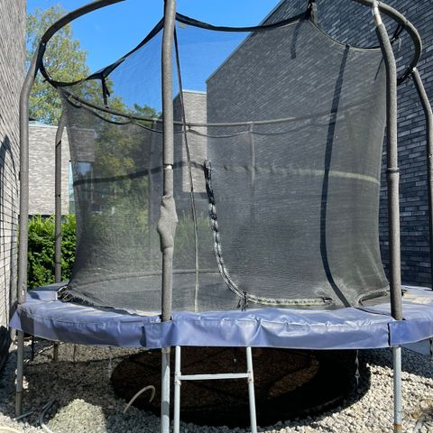 Jumpking trampoline (3,6m) gis bort ved demontering og henting