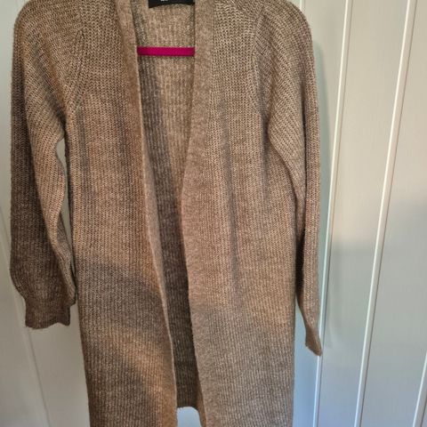 Ubrukt cardigan fra vero moda strl M