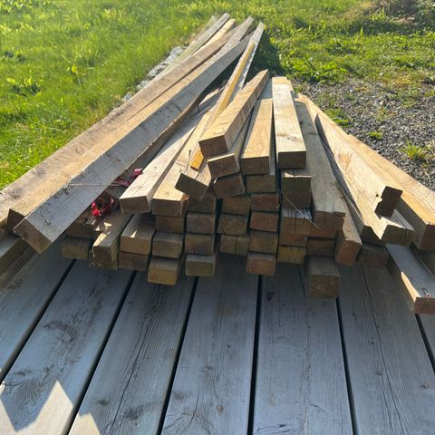 Plank etter pergola og gjerde bygging