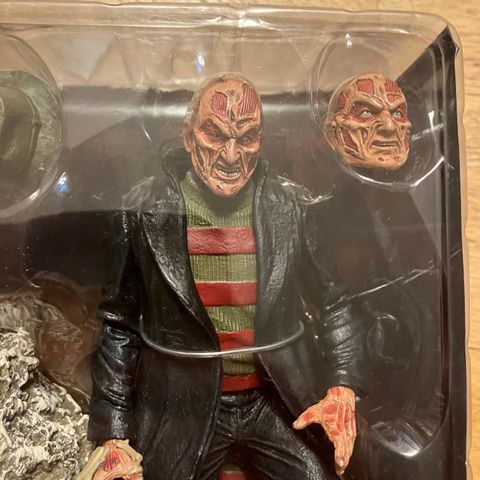 Freddy Krueger figur