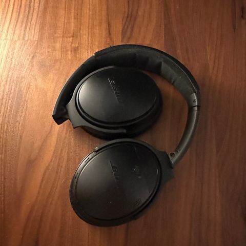 Pent brukte Bose QuietComfort 35 II