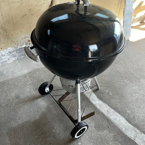 Weber sort kulegrill