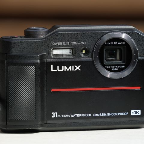 Panasonic Lumix DC-FT7 20 megapiksler Digitalkamera