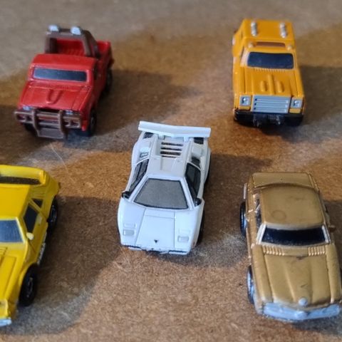 Gamle Micro Machines biler selges!