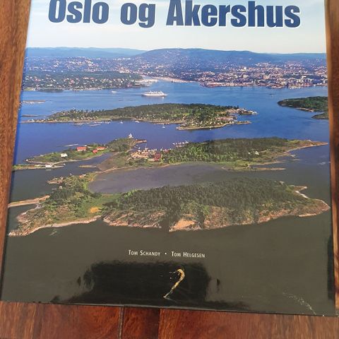 Naturperler i Oslo og Akershus  Av  Tom Schandy, Tom Helgesen innbundet