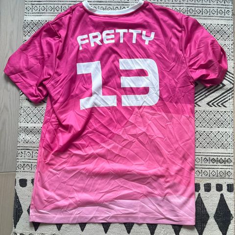 UG merch | Fretty