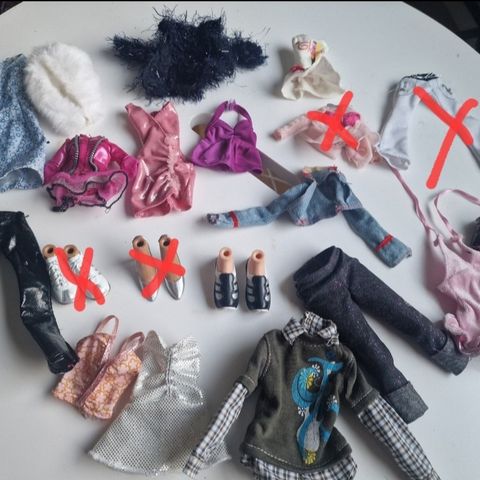 BRATZ / Barbie KLÆR OG SKO/ TILBEHØR