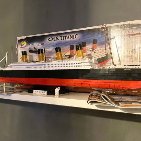 Gigantisk «Lego» Titanic !!!