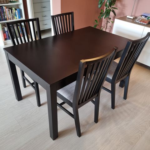 Ikea spisebord med 4 stk. stoler (Bjursta + Norrnäs)