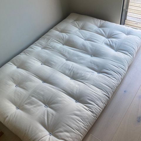 Japansk futon madrass